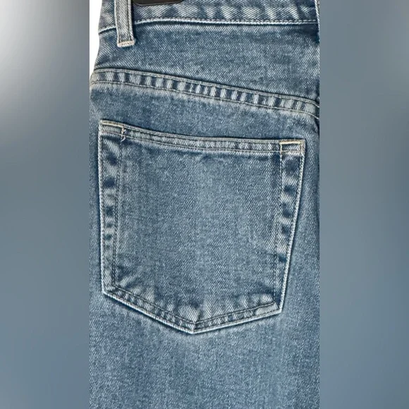 New York &Co.blue Straight Leg Jeans with glitter sparkles, size 4. - Picture 4 of 8